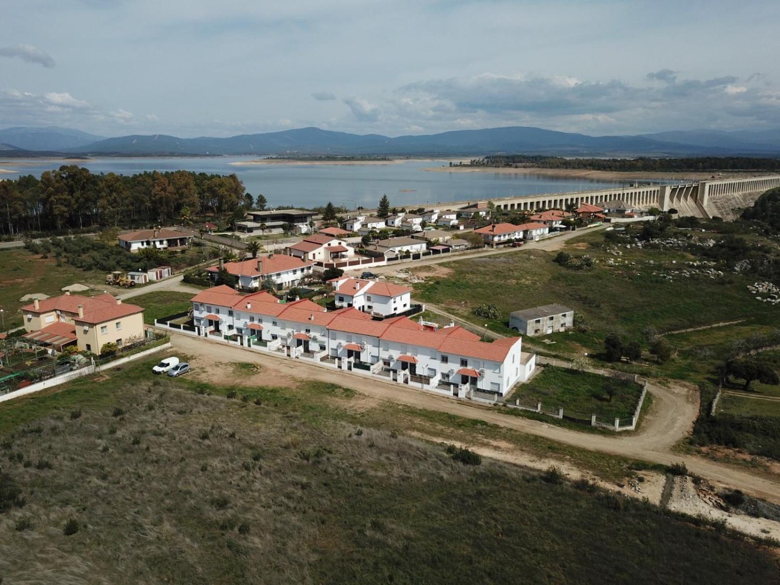 Apartamentos La Presa Guijo de Granadilla Eksteriør billede